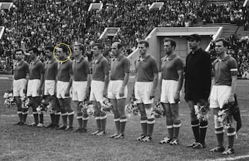 El delantero ruso tiene el privilegio de ser el futbolista m¨¢s importante de la Uni¨®n Sovi¨¦tica. Su gol de cabeza en el minuto 113 en la pr¨®rroga en la final ante Yugoslavia serv¨ªa para conquistar la primera Eurocopa de la historia. Disputar¨ªa dos finales consecutivas, ganando en 1960 y cediendo la corona ante Espa?a cuatro a?os despu¨¦s. Destacaba por su contundencia goleadora, pese a militar en un club como el SKA de Rostov se gan¨® la titularidad en un equipo mecanizado y sin escasa genialidad.