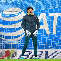 ¿Cómo andamos en penales? Porcentajes de Memo Ochoa ante los 11 pasos
