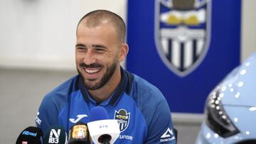 Dioni Villalba ha sido presentado como nuevo jugador del CD Atlético Baleares.