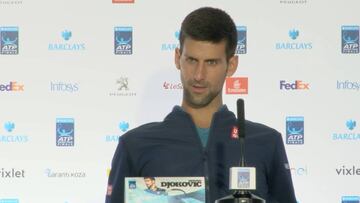 El enojo de Djokovic con un periodista por su pelotazo