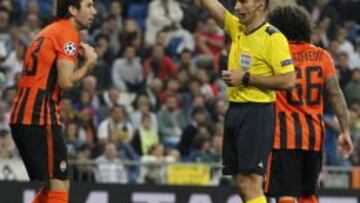 El Shakhtar golea y se mantiene colíder de la liga ucraniana