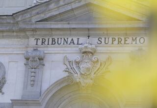 Un padre demanda la paternidad de su hijo cuatro años después de su nacimiento y el Supremo le pone fecha de caducidad: “Tarde”