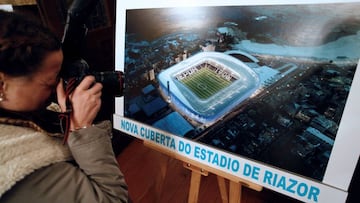 El Ayuntamiento de A Coru&ntilde;a ha adjudicado la obra de reforma de las cubiertas del estadio de Riazor por 7,2 millones de euros y se ejecutar&aacute; en un plazo de tres meses entre mayo y agosto de 2018, lo que ayudar&aacute; a que el Deportivo pueda compaginar la actuaci&oacute;n con la competici&oacute;n deportiva. El alcalde de A Coru&ntilde;a, Xulio Ferreiro, ha avanzado en rueda de prensa el proyecto municipal para el estadio de Riazor, que el Deportivo, seg&uacute;n indic&oacute; esta semana su dirigente, tiene previsto completar con una actuaci&oacute;n en la fachada por otros siete u ocho millones de euros. 