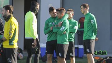 Así fue la práctica del Betis con el regreso de Felipe Gutiérrez