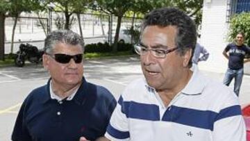 <b>A LA ESPERA. </b>Valentín Botella y Enrique Ortiz podrían cambiar su deuda por acciones del club.