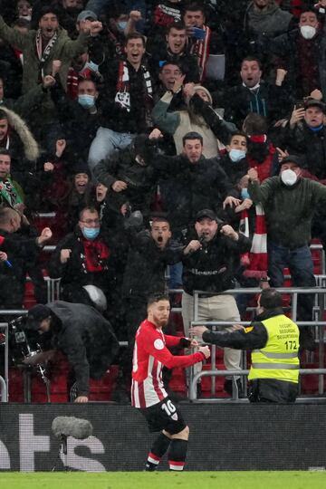 Muniain anotó el 3-2 de penalti en la prórroga.