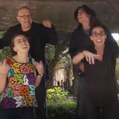 Artistas y periodistas cantan “Todos a la calle” rap que apoya la revocación