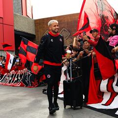 Unión Española confirma uno de los fichajes más llamativos del año en Chile: “Con alegría...”