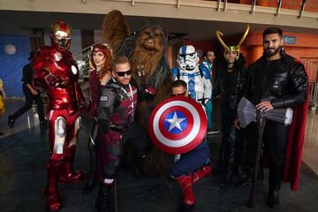 Ambiente en el San Diego Comic-Con Málaga 2025. A 26 de septiembre de 2025, en Málaga (Andalucía, España). La San Diego Cómic-Con Málaga se desarrolla desde este jueves hasta el domingo en el Palacio de Ferias y Congresos de Málaga (FYCMA) y reúne a más de 100.000 aficionados de todo lo 'friki' provenientes de 20 países con algunas de las estrellas más importantes del mundo del cómic, de los videojuegos y la fantasía.
26 SEPTIEMBRE 2025
Álex Zea / Europa Press
26/09/2025