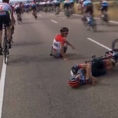 Petilli, caída tremenda y adiós con traumatismo craneal