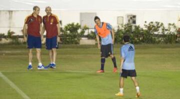 Susto de Villa durante la segunda jornada de entrenamiento