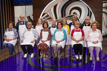 Llega a las pantallas la segunda edici車n de 'MasterChef Abuelos', el particular homenaje que la productora Shine Iberia realiz車 el pasado a?o con Jordi Cruz, Pepe Rodr赤guez y Loles Le車n como jurado. Este a?o, Samantha Vallejo-N芍gera vuelve a las cocinas m芍s famosas de la televisi車n para un formato que se estrenar芍 en la noche de este lunes 10 de enero a las 22 horas en La 1 de TVE.