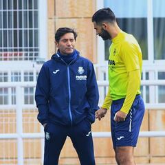 La prioridad para Marcelino es cerrar la defensa del próximo curso