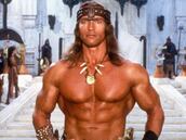 Arnold Schwarzenegger sufrió heridas tras ser atacado por perros durante del rodaje de ‘Conan’