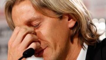 <b>DESPEDIDA </b>Míchel Salgado se despidió hoy como jugador del Real Madrid en una rueda de prensa.