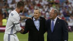 El Madrid homenajeó a Kopa en el último Trofeo Bernabéu