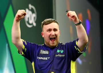 El joven jugador inglés se impuso en la final al neerlandés Michael Van Gerwen por 7-3 para convertirse por primera vez en campeón del mundo. De esta forma Littler se convierte en el campeón más joven de la historia con sus 17 años y 348 días.