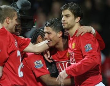 Cristiano Ronaldo y Gerard Piqué con el Manchester United en 2008.