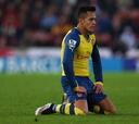 Alexis no se recupera y se perderá el clásico de Londres
