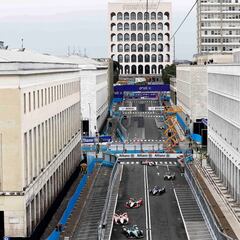Siete semanas después, Roma