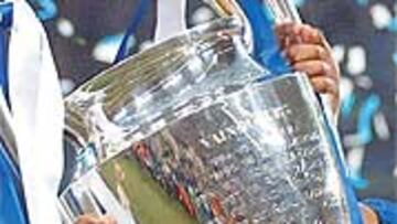 <b>PUEDE REPETIRSE. </b>El Benfica puede ser rival del Real Madrid en la tercera ronda clasificatoria de la Champions, con lo que volverían a verse las caras tras el amistoso del domingo en Lisboa. m