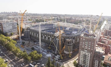 El nuevo Bernabéu coloca las primeras piezas de la cubierta