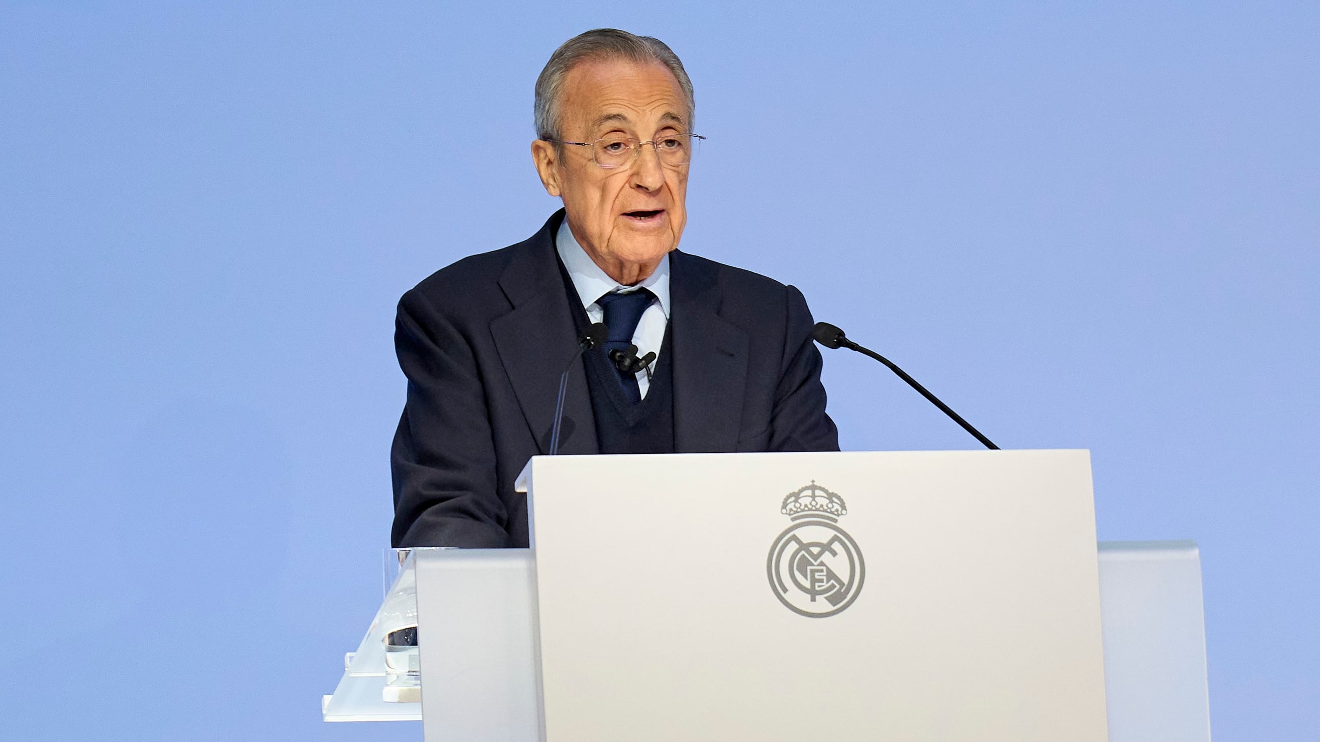 Florentino: “No es normal lo que hace el presidente de LaLiga”