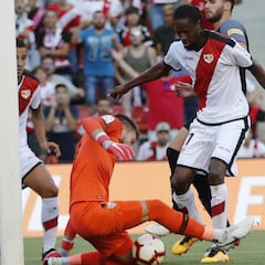 La plantilla hace autocrítica: "Hay que levantarse y seguir luchando"