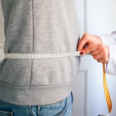 Los expertos alertan sobre este truco para perder peso: tiene el efecto contrario, además de ser repugnante