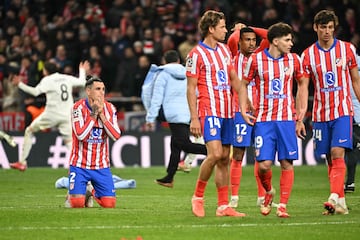 El defensa uruguayo del Atltico de Madrid, Jos Mara Gimnez, reacciona tras la tanda de penaltis.