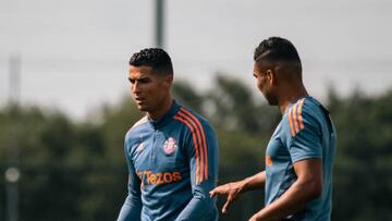 MANCHESTER, ENGLAND - SEPTEMBER 02: (EXCLUSIVE COVERAGE) Cristiano Ronaldo and Casemiro of Manchester United in action during a first team training session at Carrington Training Ground on September 02, 2022 in Manchester, England. (Photo by Ash Donelon/Manchester United via Getty Images)