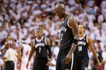 Un año más, Kevin Garnett no puede en playoffs con LeBron. La historia de sus últimos años en Boston se repite.