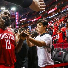 Los Rockets insisten en que Harden debería haber sido MVP