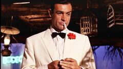 Sean Cinnery como James Bond.