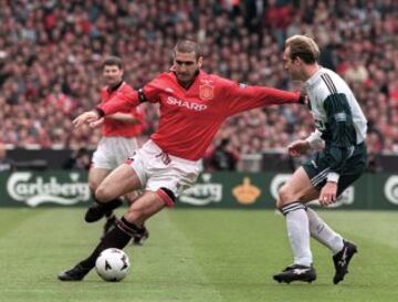 El 17 de diciembre de 1994 Eric Cantona marcó el gol 100 contra los Notts Forest.