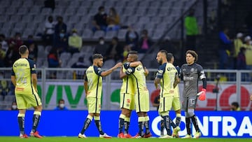 Jugadores del América festejan en partido de la Concachampions