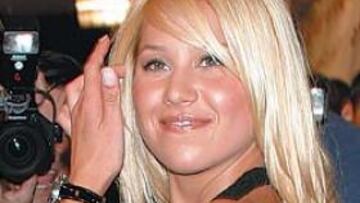 <b>MUJER ANUNCIO.</b> Kournikova se dedica más al mundo de la publicidad que a jugar al tenis, y no la va mal.