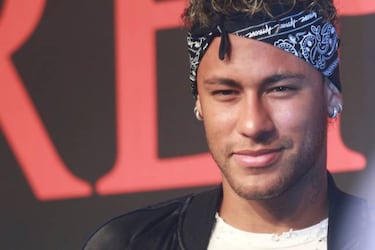Neymar to sign for PSG on Monday - L' Équipe