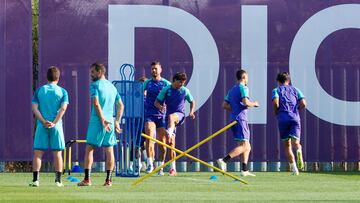 Valladolid 1/8/2025. Entrenamiento Real Valladolid. Aldama dirige el entrenamiento matutino con la incorporación de Bueno y Marco André a la disciplina blanquivioleta. Photogenic/Miguel Ángel Santos