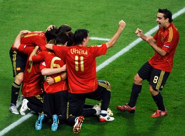 Fernando Torres marca el único gol de la final de la Eurocopa 2008 ante Alemania.