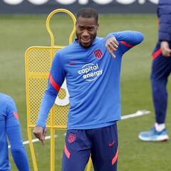 Simeone remodela su medio y sigue la dupla Griezmann-João