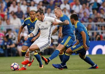 Gareth Bale is best at left-back, says Toshack