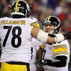 Alejandro Villanueva tras un contrato multianual con Steelers