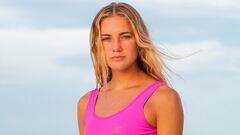 Maya Carpinelli se estrena en las Mentawai