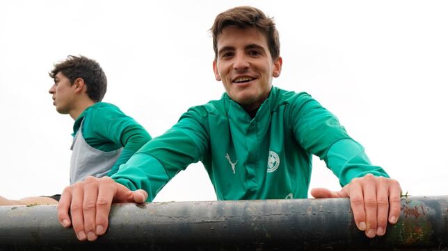 Riki busca la vencida en el templo de sus primeros trucos