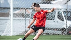 Una figura de la UC parte a España