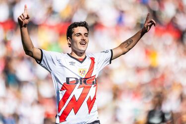 Aprovechó su oportunidad para desatascar lo que era hasta el momento, un partido soporífero y plano. Estuvo más activo que sus marcadores y no perdonó. La temporada pasada necesitó 18 encuentros para igualar los registros que acumula en este inicio de curso.