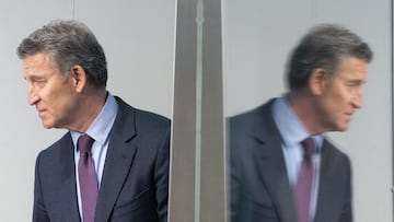 El presidente del PP, Alberto Núñez Feijóo, sale de una rueda de prensa, en la sede del partido, a 24 de febrero de 2025, en Madrid (España). La rueda de prensa, ha tenido lugar tras una reunión del líder del PP con exministros de Exteriores y Defensa del PP y expertos internacionales para analizar la relación de la Unión Europea y Rusia, en el contexto del tercer aniversario de la invasión rusa a Ucrania.
24 FEBRERO 2025;FEIJÓO;PP;EXTERIORES;DEFENSA;MINISTROS;UCRANIA;RUSIA
Eduardo Parra / Europa Press
24/02/2025