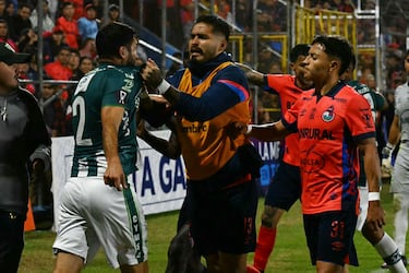 Los daños de la final de Guatemala: ocho jugadores suspendidos