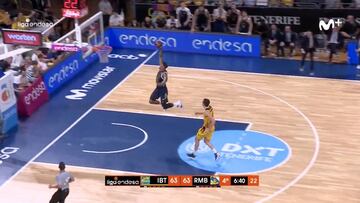 Se llama Jordan y vuela: el mate saltando desde el tiro libre del nuevo crack del Madrid